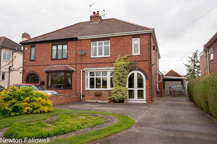 3 Bedroom Semi-Detached House For Sale In Ramper Road, Saundby, DN22