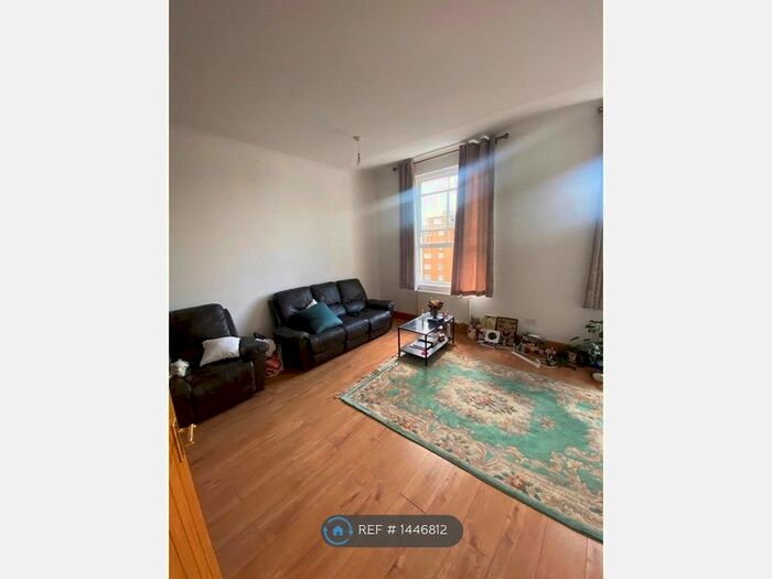 1 Bedroom Flat To Rent In Brighton, Brighton, BN2