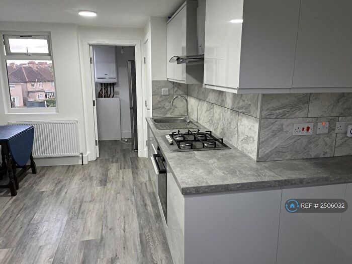 3 Bedroom Flat To Rent In Sherwood Road, Harrow, HA2