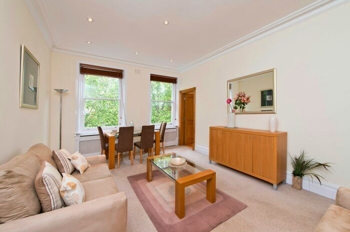 2 Bedroom Flat To Rent In Ashburn Gardens, London, SW7