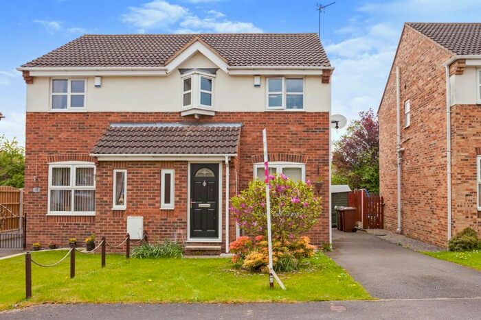 3 Bedroom Semi-Detached House To Rent In Park Close, Ryhill, Wakefield, WF4