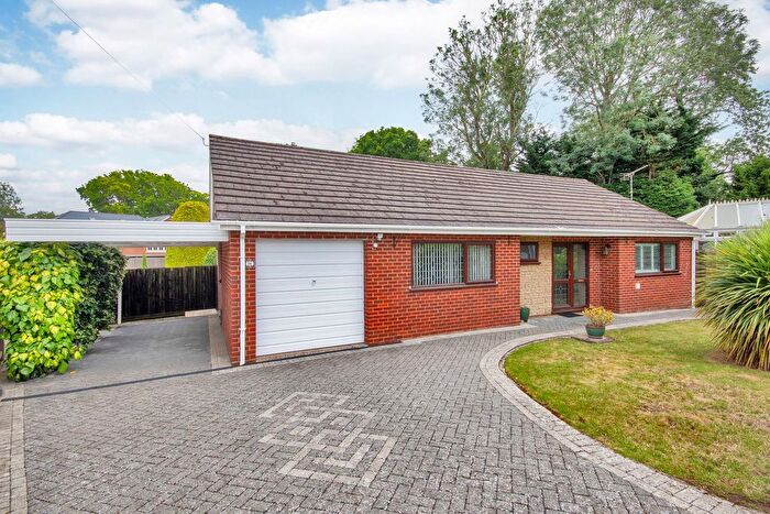 2 Bedroom Bungalow For Sale In Studley Crescent, Longfield, DA3