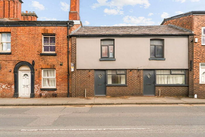 2 Bedroom Terraced House To Rent In Cross Street, Macclesfield, SK11