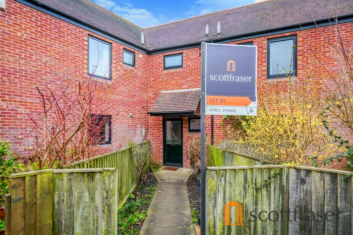 2 Bedroom Terraced House To Rent In Bay Tree Close, Iffley, OX4