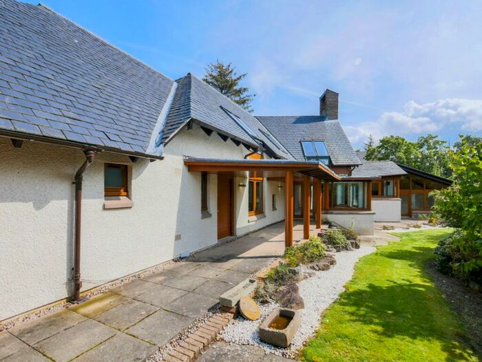 3 Bedroom Detached House To Rent In Sillerton, Invergowrie, Dundee, DD2