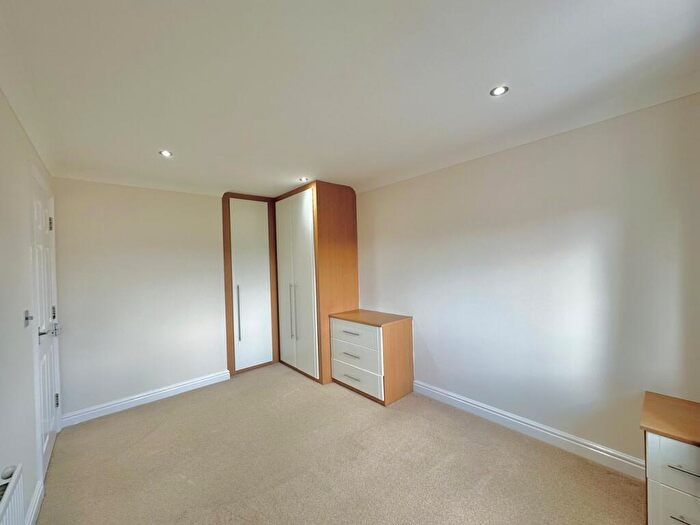 2 Bedroom Apartment To Rent In Queensbury Lane, Monkston Park, Milton Keynes, MK10