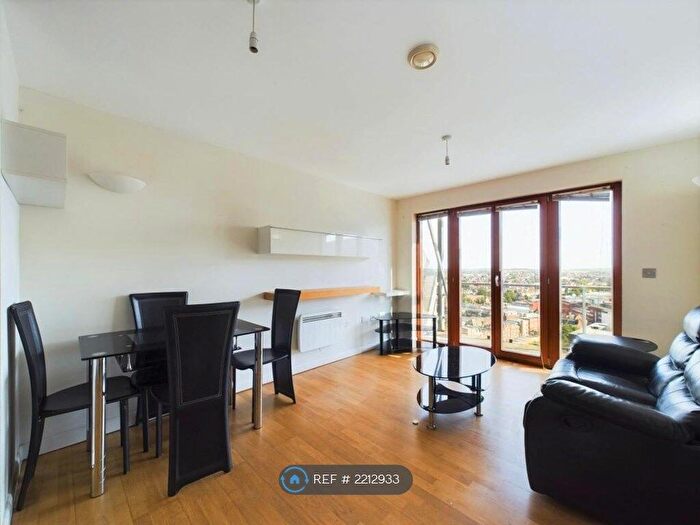 2 Bedroom Flat To Rent In Icon Building, Ilford, IG1