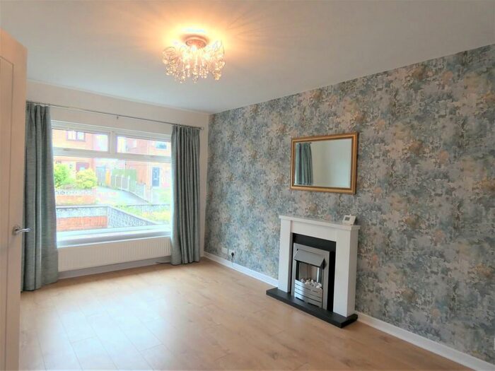 2 Bedroom Semi-Detached Bungalow To Rent In Irongate, Bamber Bridge, PR5