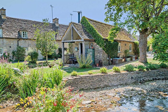 1 Bedroom Detached House For Sale In School Lane, South Cerney, Cirencester, GL7