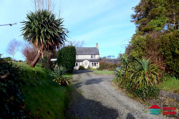 6 Bedroom Detached House For Sale In Abererch Road, Pwllheli, LL53