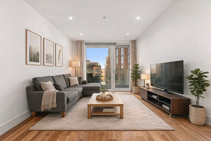 2 Bedroom Flat To Rent In Wilson House, York Road, SW11