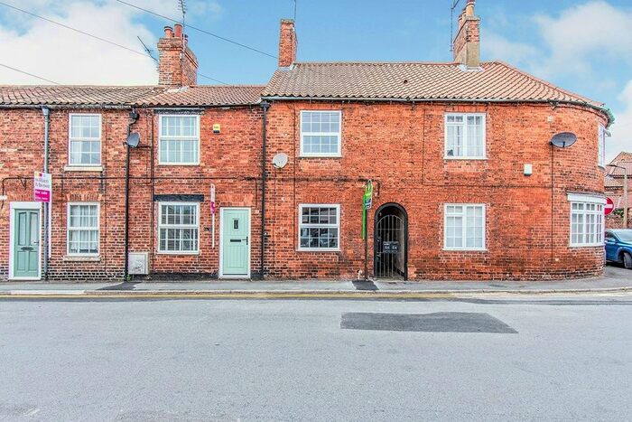 2 Bedroom Terraced House To Rent In Church Street, Bawtry, Doncaster, South Yorkshire, DN10