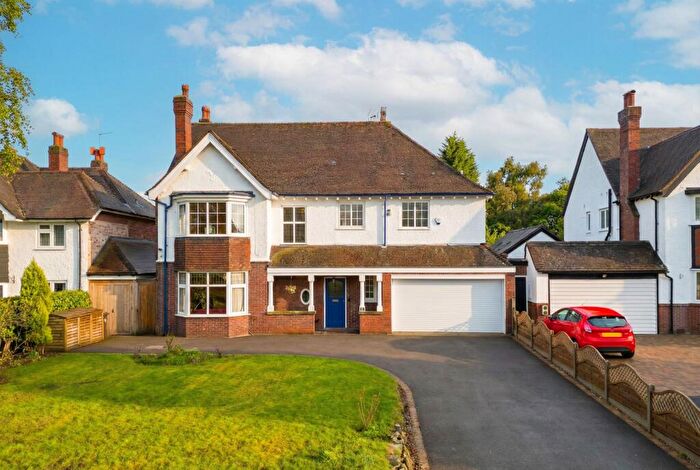 4 Bedroom Detached House For Sale In Broad Oaks Road, Solihull, B91