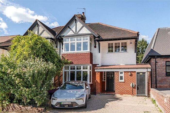 4 Bedroom Semi-Detached House For Sale In Old Park Avenue, Enfield, EN2