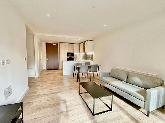 1 Bedroom Flat To Rent In Mary Neuner Road, London, N8