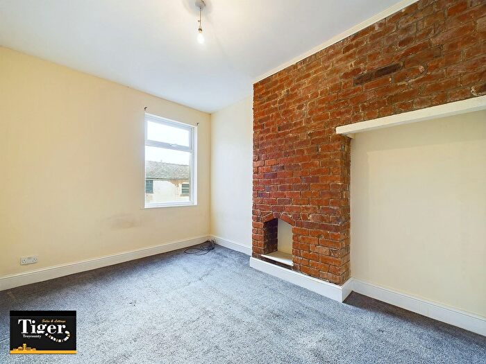 4 Bedroom Terraced House To Rent In Cocker Street, Blackpool, FY1