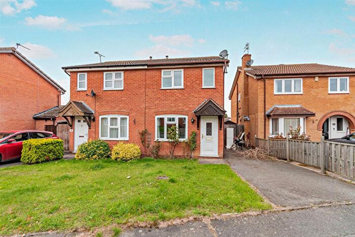 2 Bedroom Semi-detached House For Sale In Ingrams Way, Wigston, LE18
