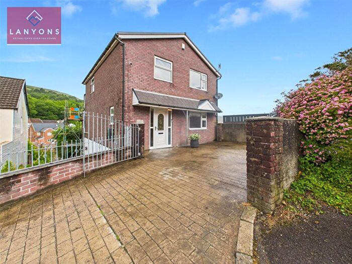 3 Bedroom Detached House For Sale In Tynycai Place, Tonypandy, Rhondda Cynon Taf, CF40