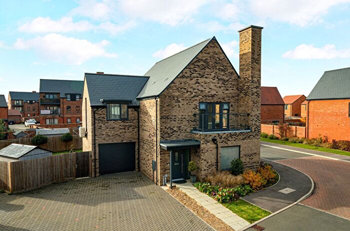 4 Bedroom Detached House For Sale In Godalming, Surrey, GU7