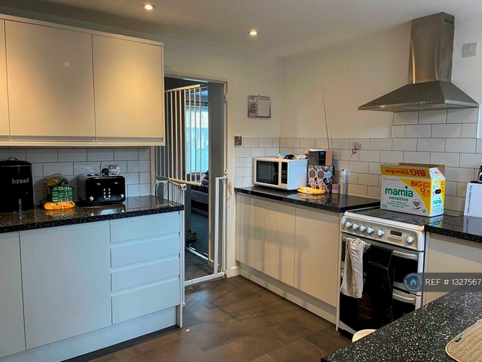 3 Bedroom Terraced House To Rent In Avon Close, Sompting, Lancing, BN15