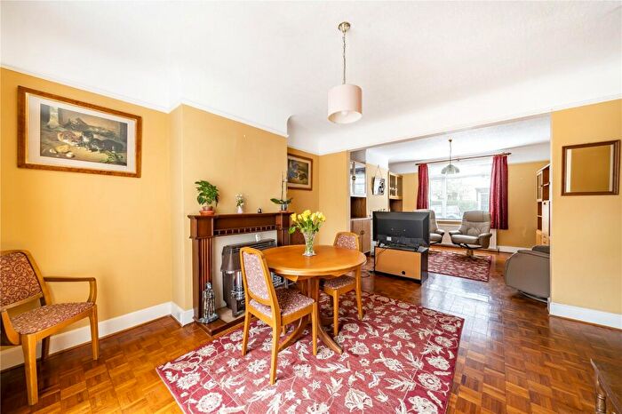 3 Bedroom Terraced House For Sale In Dawson Road, Kingston Upon Thames, KT1