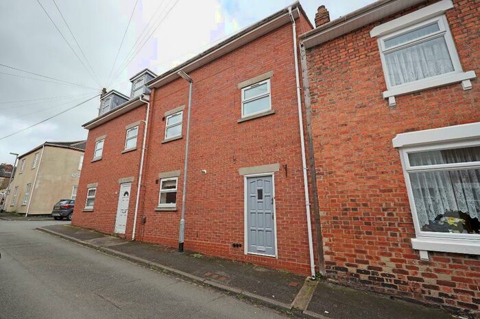 2 Bedroom Apartment To Rent In Alexandra Street, Stone, ST15