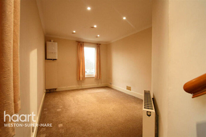 1 Bedroom Flat To Rent In Milton Road, Weston Super Mare, BS23