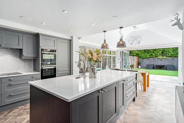 4 Bedroom End Of Terrace House For Sale In Newland Gardens, Hertford, SG13