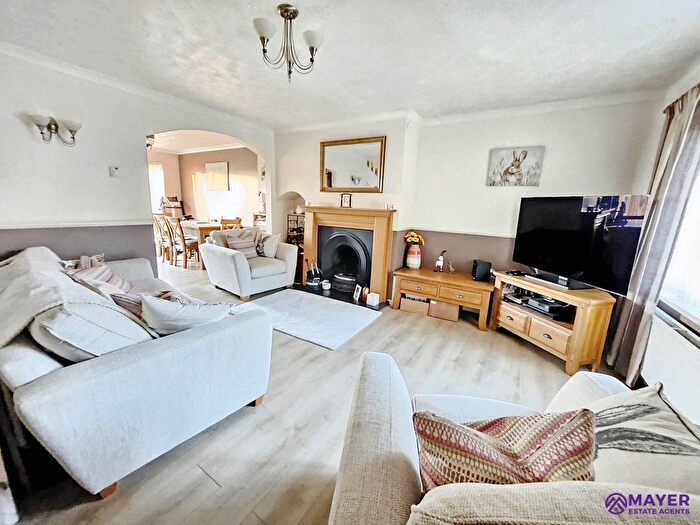 3 Bedroom Semi-detached House For Sale In Walsingham Court, Plympton, PL7