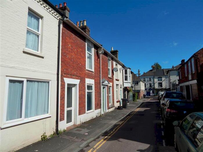 2 Bedroom Terraced House To Rent In North Street, Salisbury, Wiltshire, SP2
