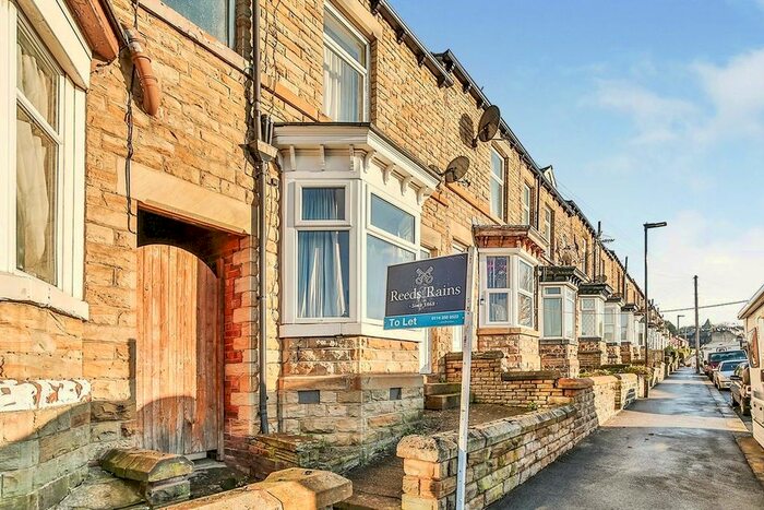 3 Bedroom Terraced House To Rent In Ingram Road, Sheffield, S2