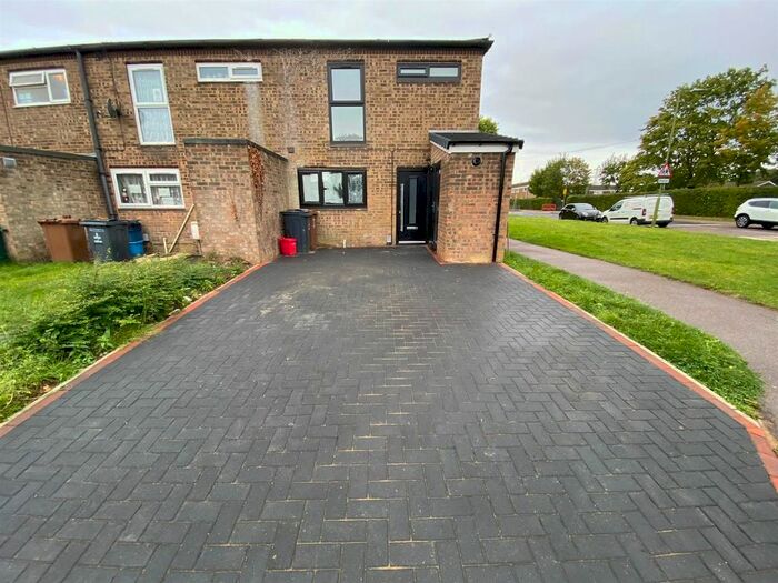 3 Bedroom End Of Terrace House To Rent In Ripon Road, Stevenage, SG1