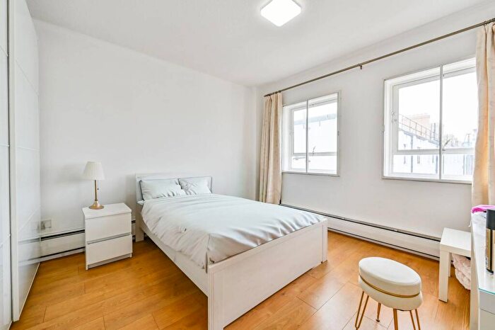 2 Bedroom Flat To Rent In Allsop Place, Marylebone, London, NW1