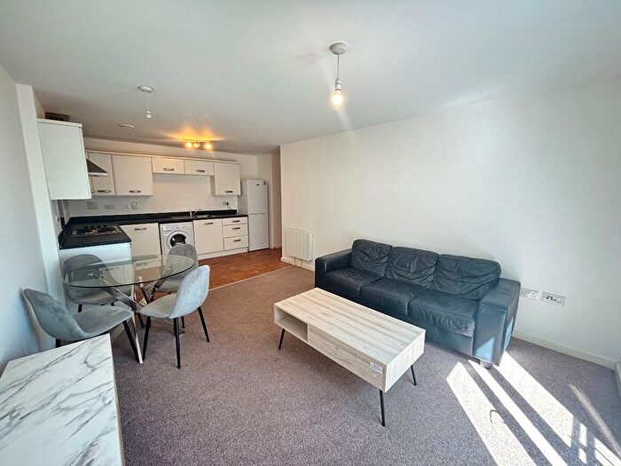 2 Bedroom Flat To Rent In Brindley House, Elmira Way, Salford, M5