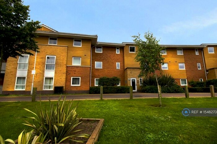 2 Bedroom Flat To Rent In Manning Gardens, Croydon, CR0
