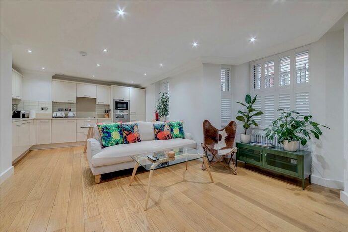 2 Bedroom Flat To Rent In Huntley Street, Bloomsbury, London, WC1E