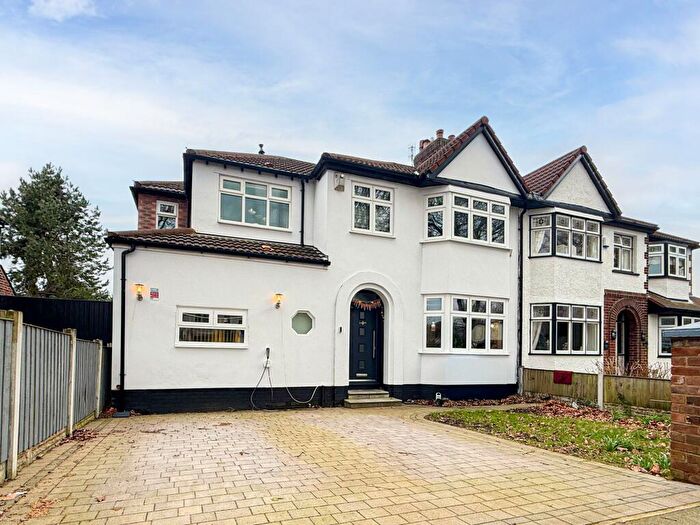 4 Bedroom Semi Detached House For Sale In Darby Road, Liverpool, L19