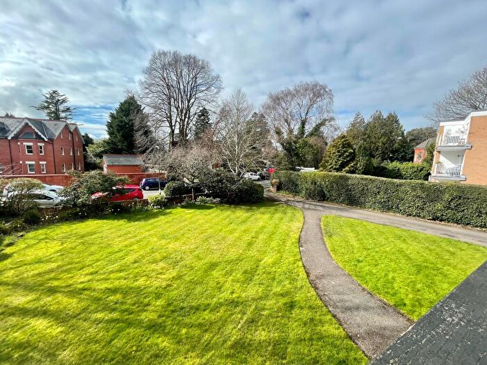 2 Bedroom Apartment To Rent In Tudor Court, Cavendish Place, BH1