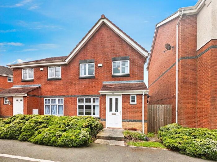 3 Bedroom Semi-Detached House For Sale In Caesar Way, Wallsend, Tyne And Wear, NE28