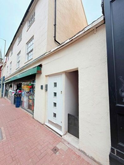 1 Bedroom Flat To Rent In Flat, Wolverhampton Street, Dudley, Ed, DY1