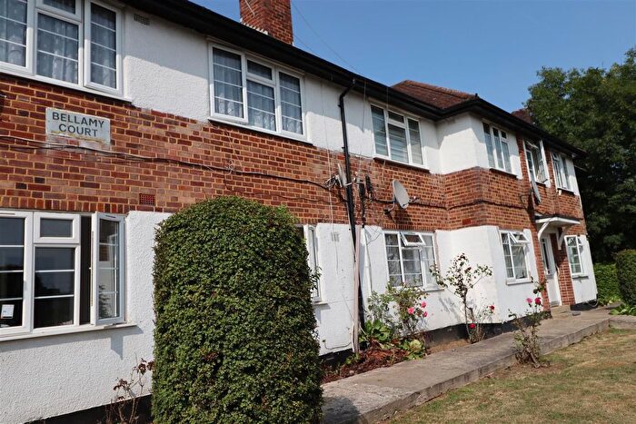 2 Bedroom Flat To Rent In Bellamy Drive, Stanmore, HA7