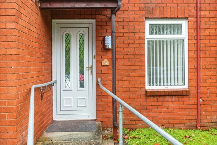 2 Bedroom Flat For Sale In St. Nicholas Court, Killay, Swansea, SA2