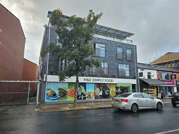 2 Bedroom Apartment For Sale In Wilmslow Road, Didsbury, Manchester, M20