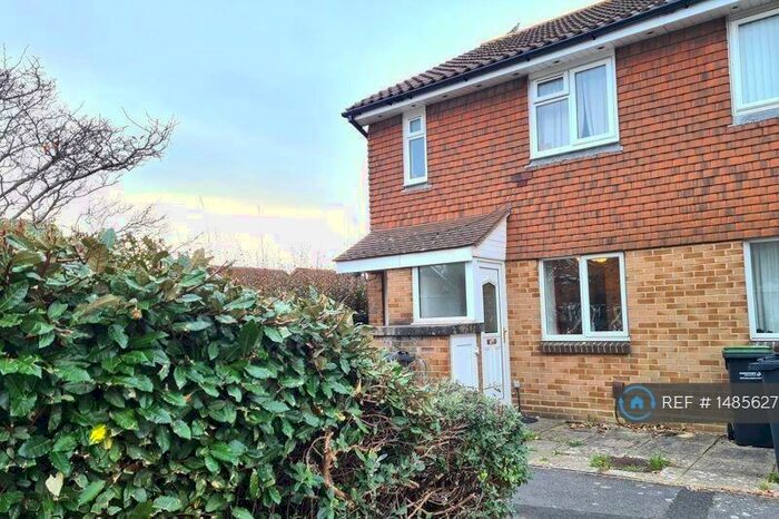 1 Bedroom Maisonette To Rent In Osprey Gardens, Gosport, PO13