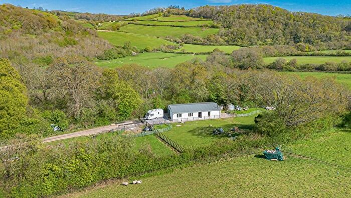 2 Bedroom Detached Bungalow For Sale In Foxview, Christow, EX6