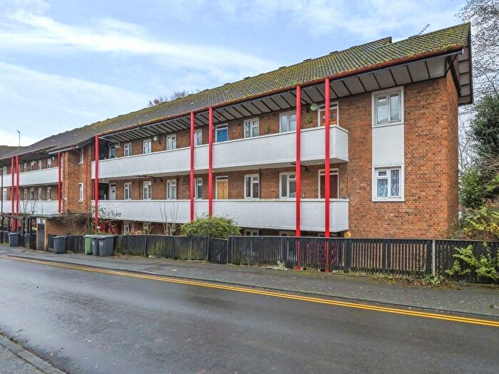 1 Bedroom Flat For Sale In Wydeville Manor Road, Grove Park, Lewisham, London, SE12