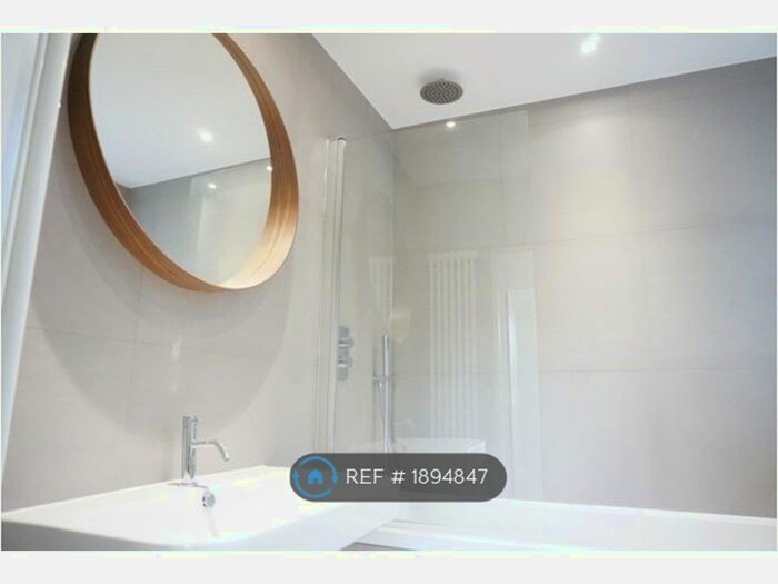 2 Bedroom Flat To Rent In Brockley, London, SE4