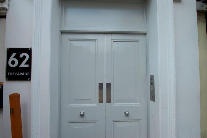 1 Bedroom Flat To Rent In The Parade, Watford, WD17