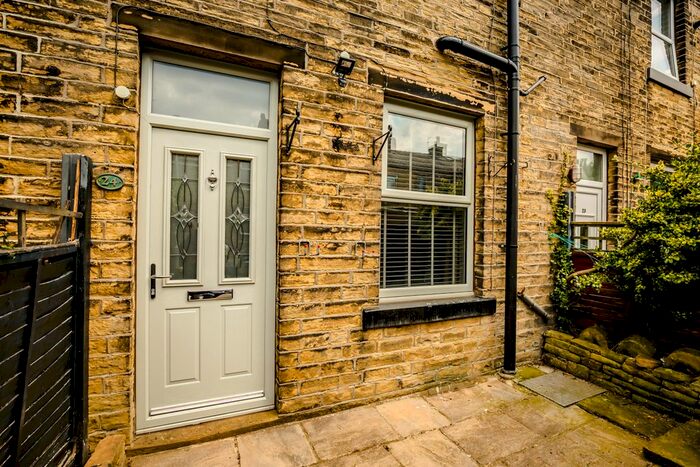 1 Bedroom Terraced House To Rent In Park Place West, Lightcliffe, Halifax, HX3