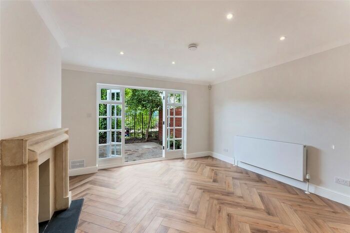 3 Bedroom Detached House To Rent In Jodrell Road, London, E3